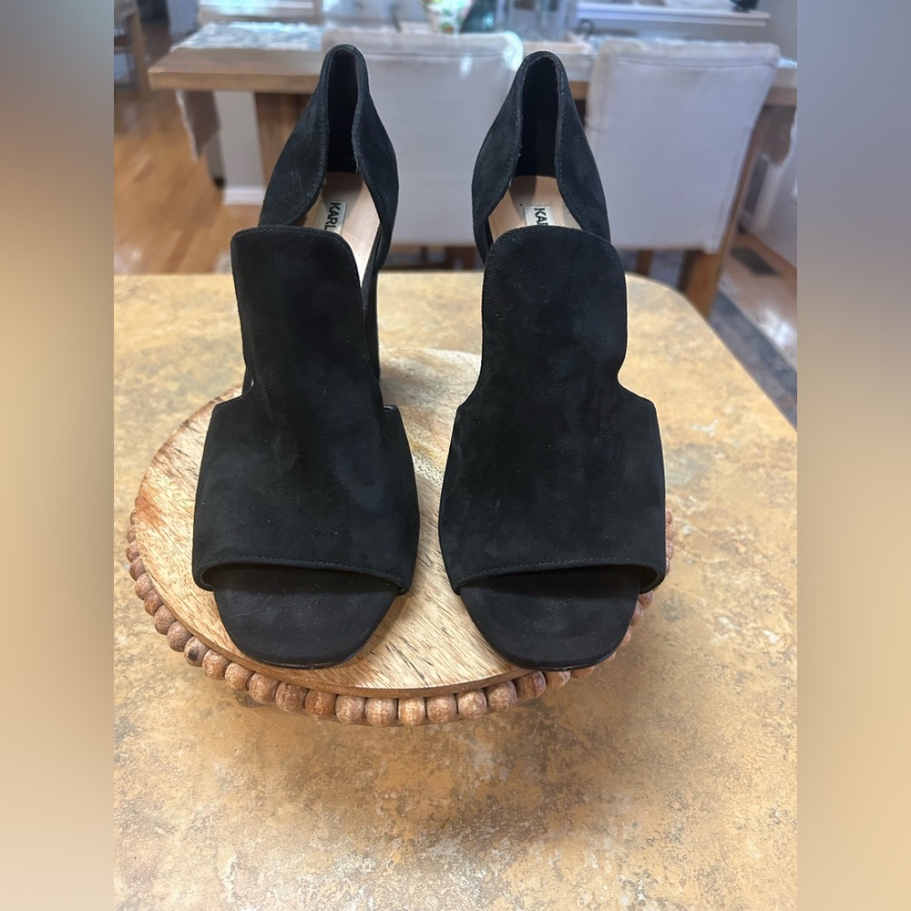 Karl Lagerfeld Black Suede Peep-Toe Block Heel Shoes - Picture 7 of 12